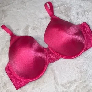Breezies | Intimates & Sleepwear | 42d Breezies Lightly Lined Pink Bra ...